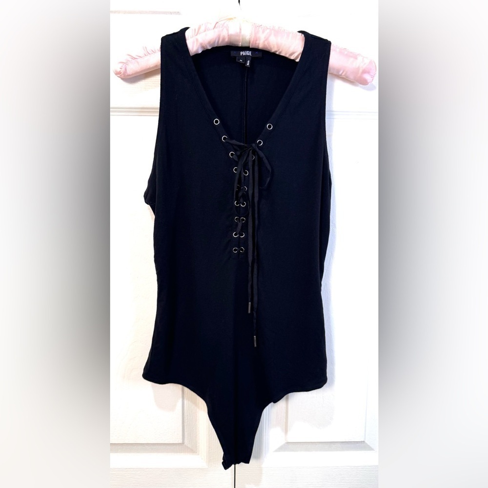 PAIGE Lace-Up Grommet V-Neck Bodysuit Black size medium